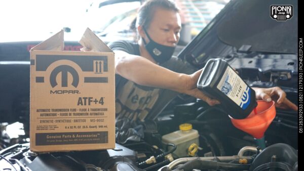 ATF Oli Transmisi +4 Transmision Oil Mopar Original USA Untuk Mobil Jeep Chrysler Dodge 68218057 - Gambar 5