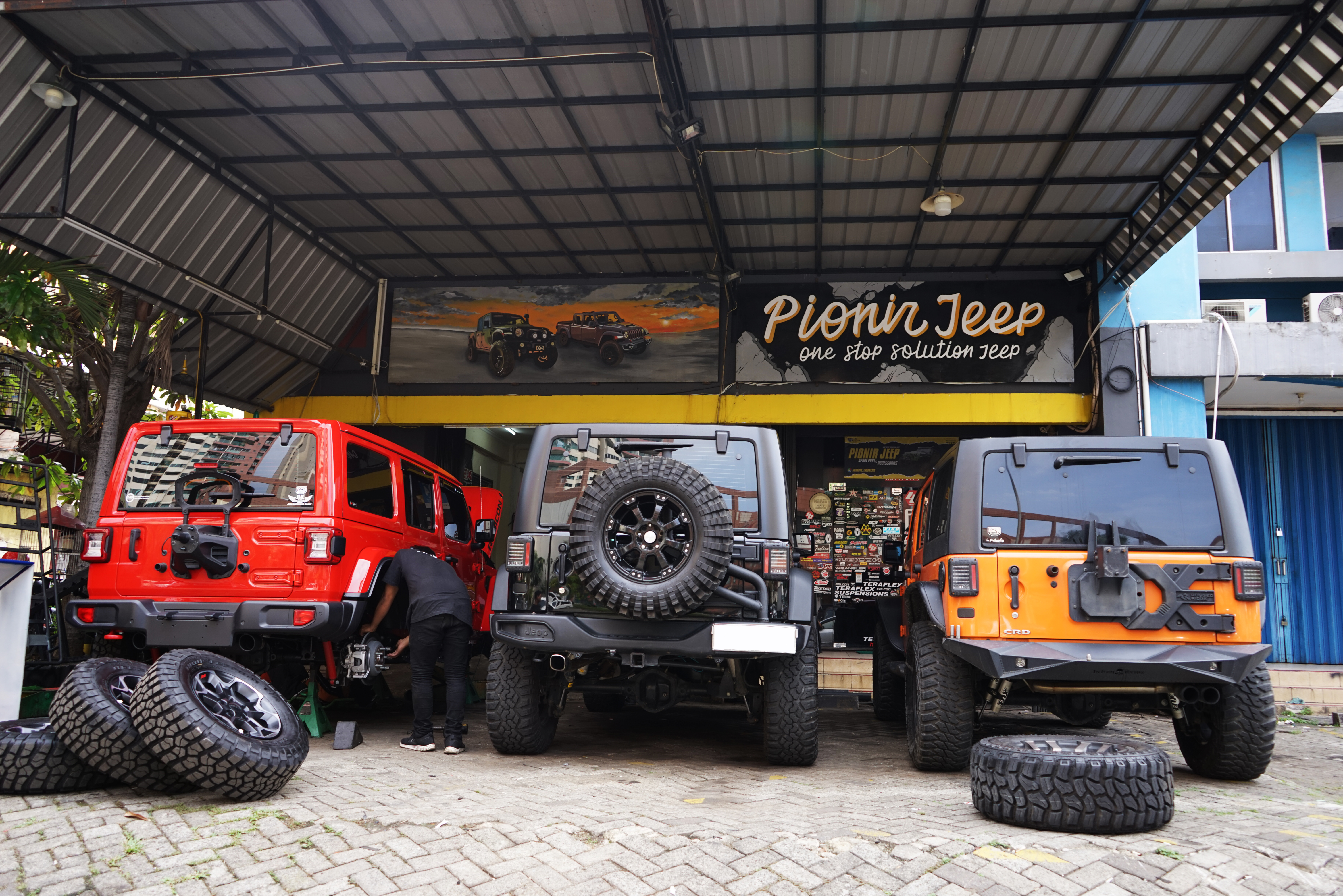 Modifikasi Jeep Rubicon - Bengkel Jeep Jakarta - Lift kit Jeep Wrangler JK, JL, JT - Pionir Jeep - bengkel modifikasi jeep - rubicon - rubicon - rubicon - rubicon - 4x4 (9) Zoe Levana
