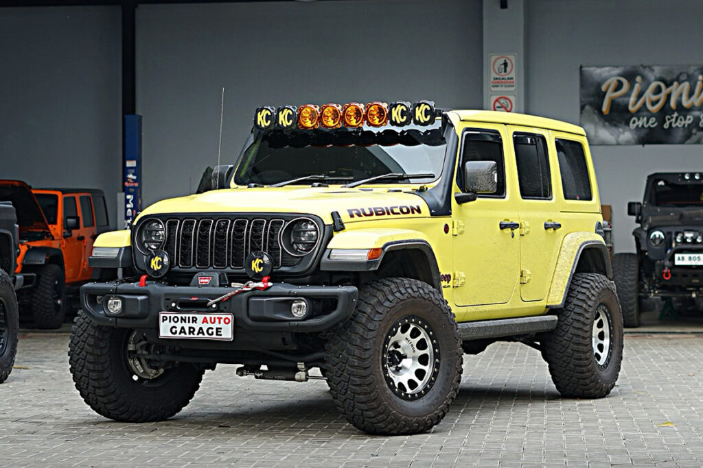 Modifikasi Jeep Rubicon JL Full Kuning, Full Gagah, Full Premium!