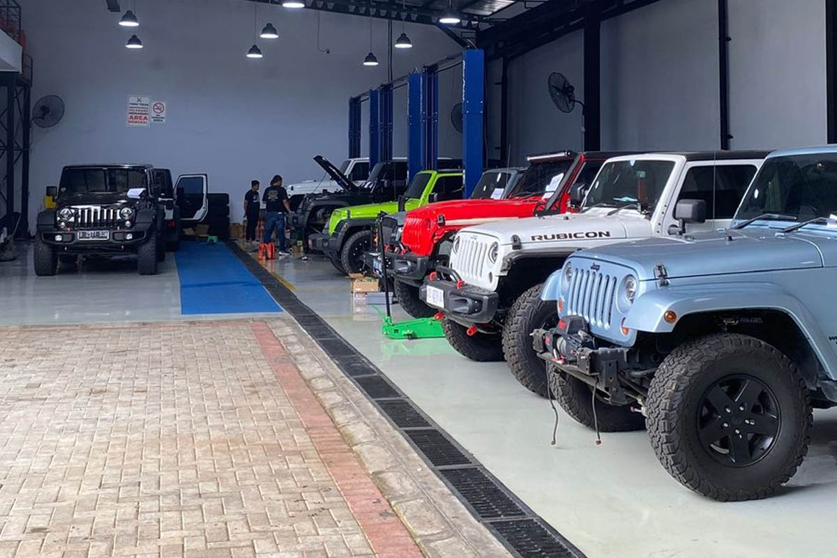 bengkel jeep terbaik di jakarta indonesia pionir auto garage