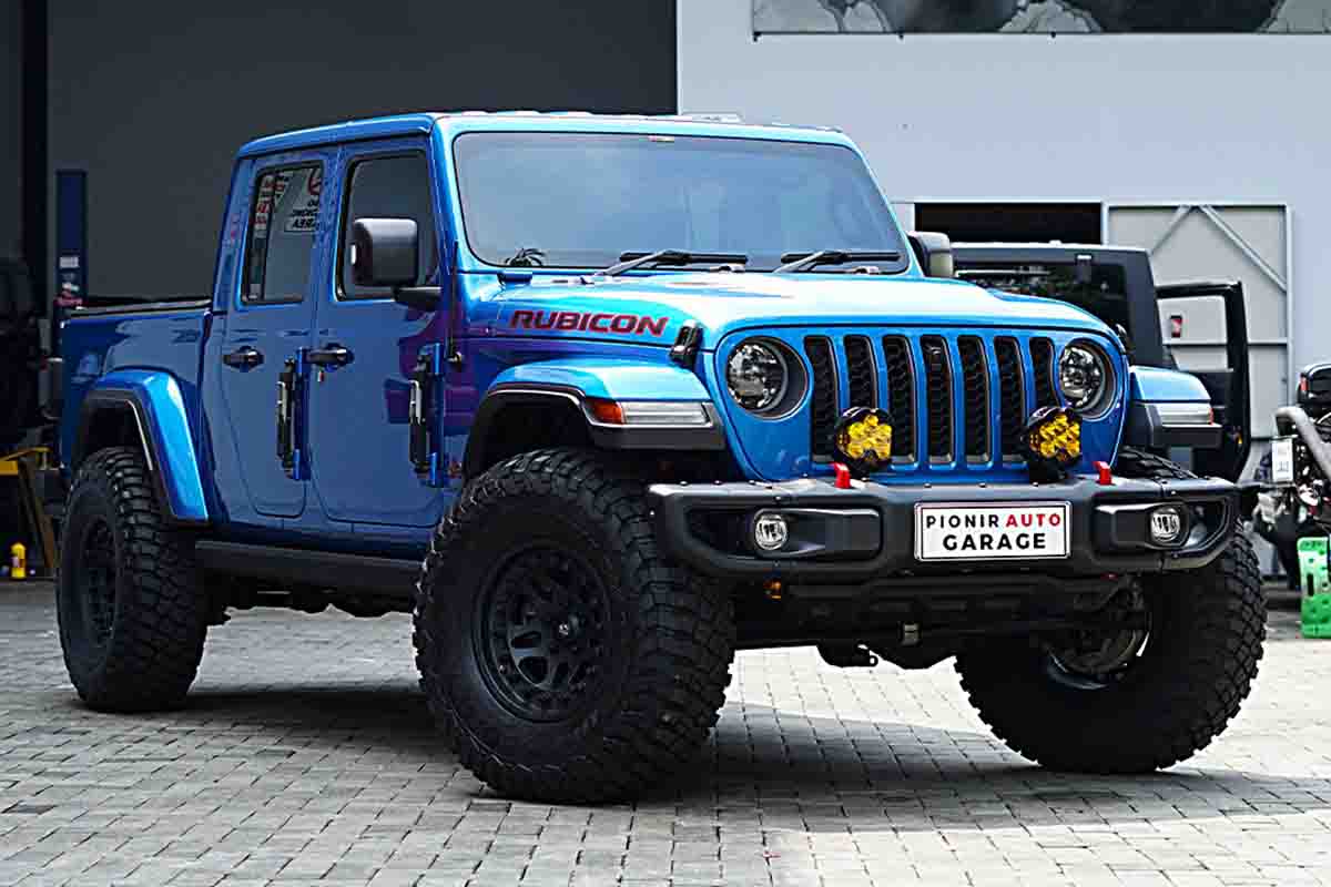 modifikasi jeep gladiator shock ohlins lift kit teraflex