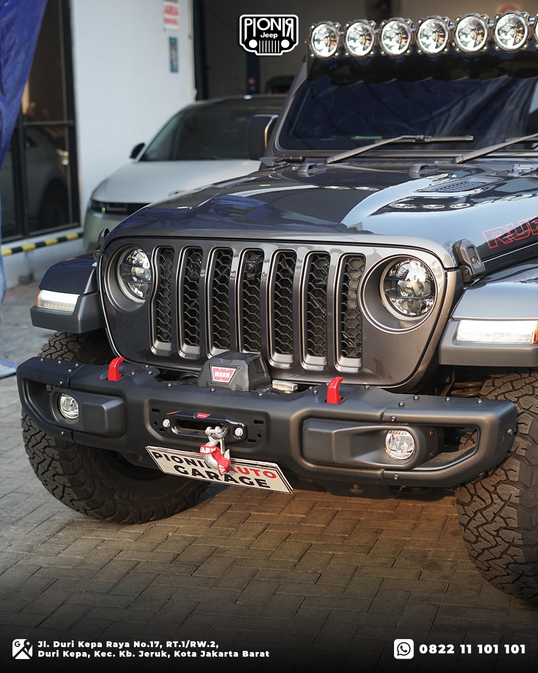 Aksesoris grill depan dan lampu utama led pionir jeep pada jeep gladiator jt