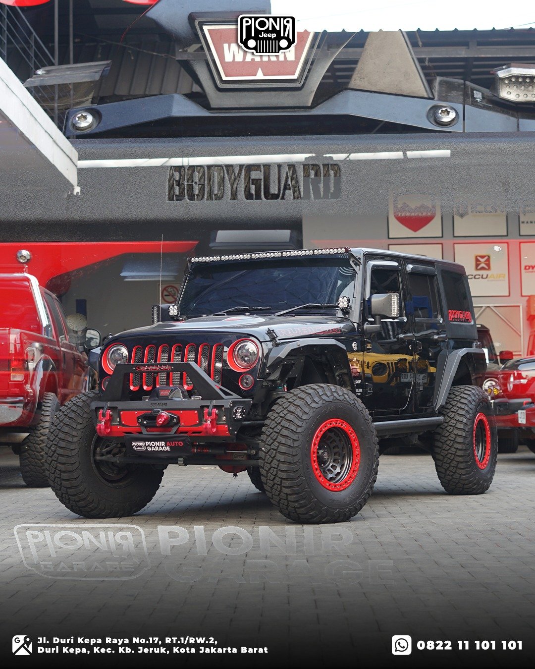 Modifikasi Jeep JK Pionir Jeep dengan bemper besi Bodyguard dan ban besar 37 inci