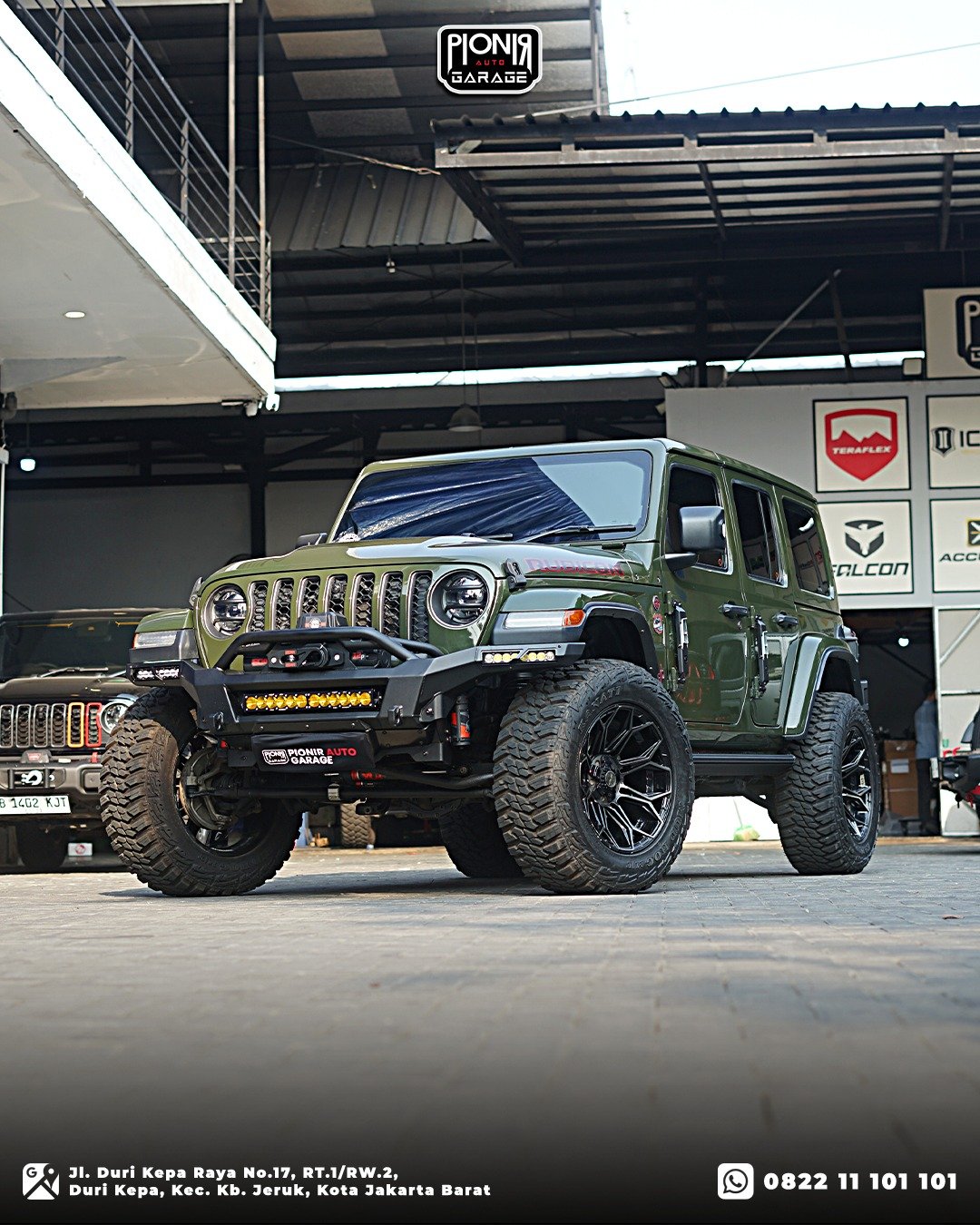 Tampilan utuh variasi Jeep Rubicon JL gagah modifikasi penuh karya spesialis Pionir Jeep