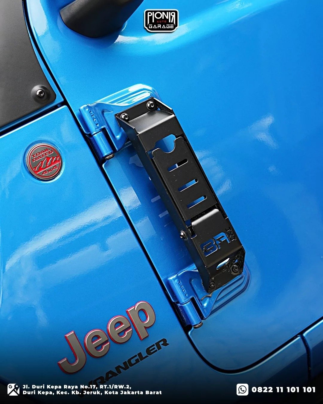 Aksesoris Body Armor 4x4 Hinge Door Step Jeep Rubicon JL