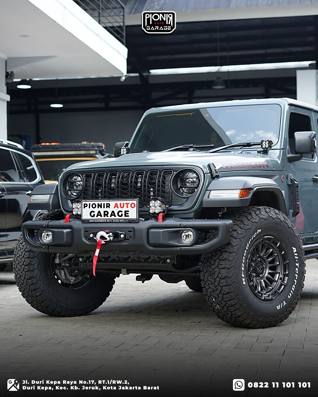 Aksesoris bemper Mopar dan lampu Rigid Pod Jeep Rubicon JL