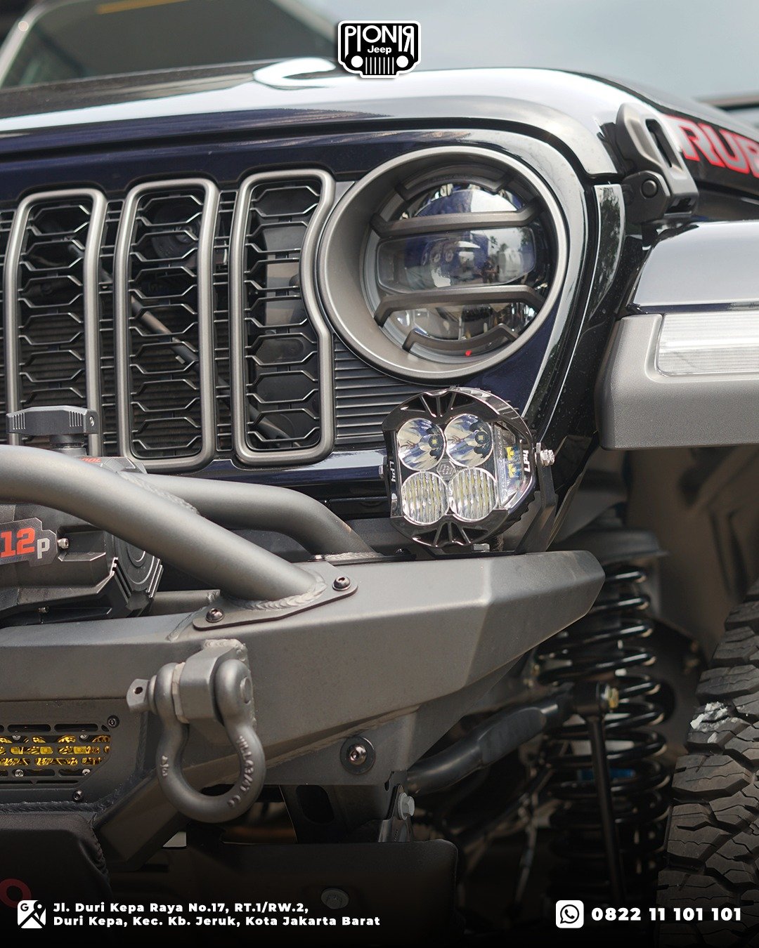 Lampu Baja Designs LP4 dan head lamp guard Rugged Ridge Elite Series